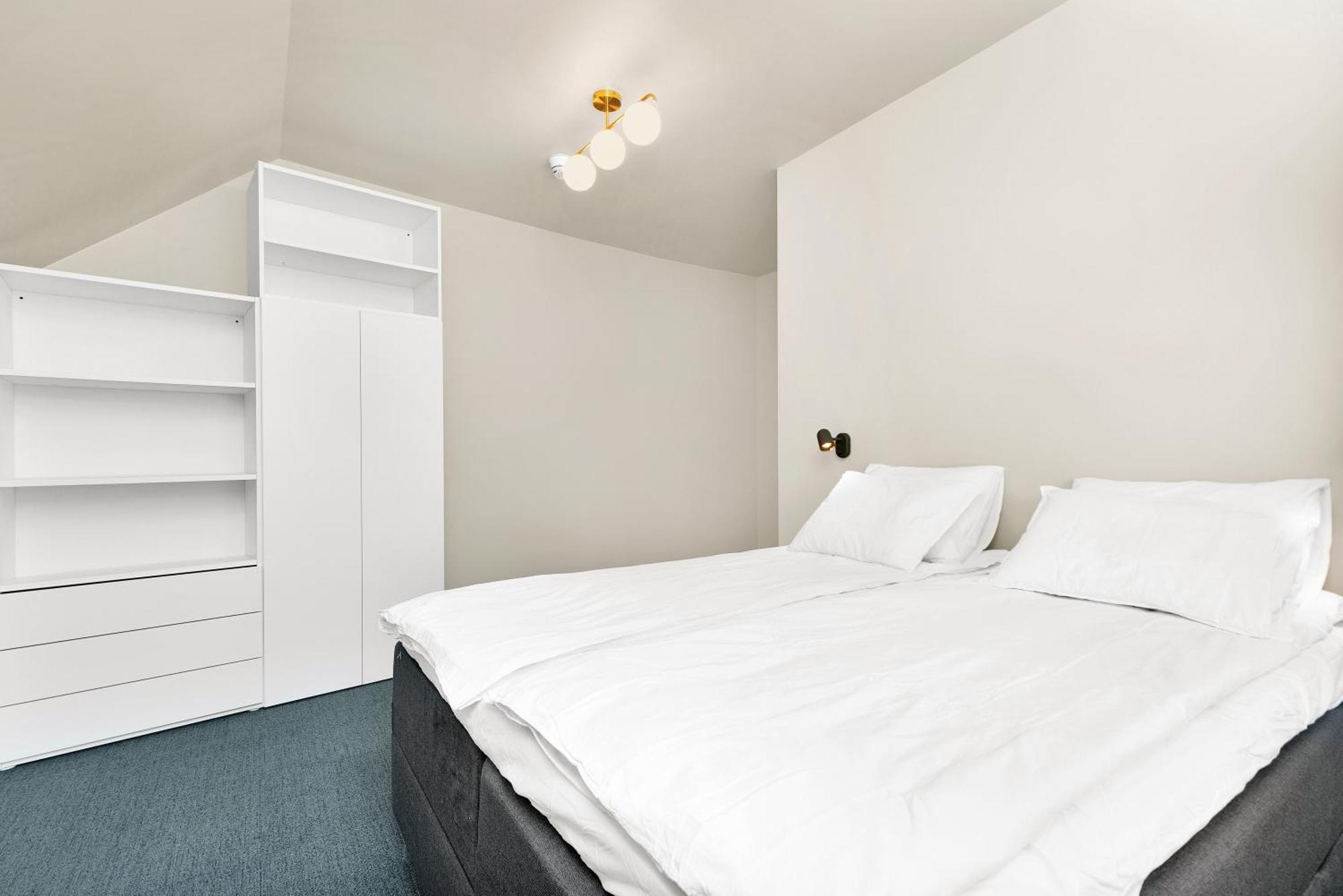 Central Guest House - Bedroom With En Suite Bathroom สตาวังเงร์ ห้อง รูปภาพ