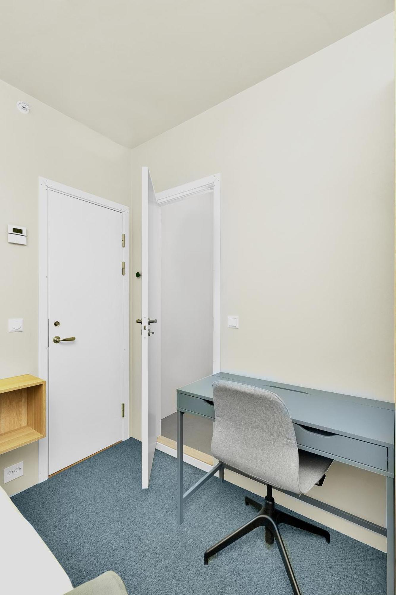 Central Guest House - Bedroom With En Suite Bathroom สตาวังเงร์ ห้อง รูปภาพ