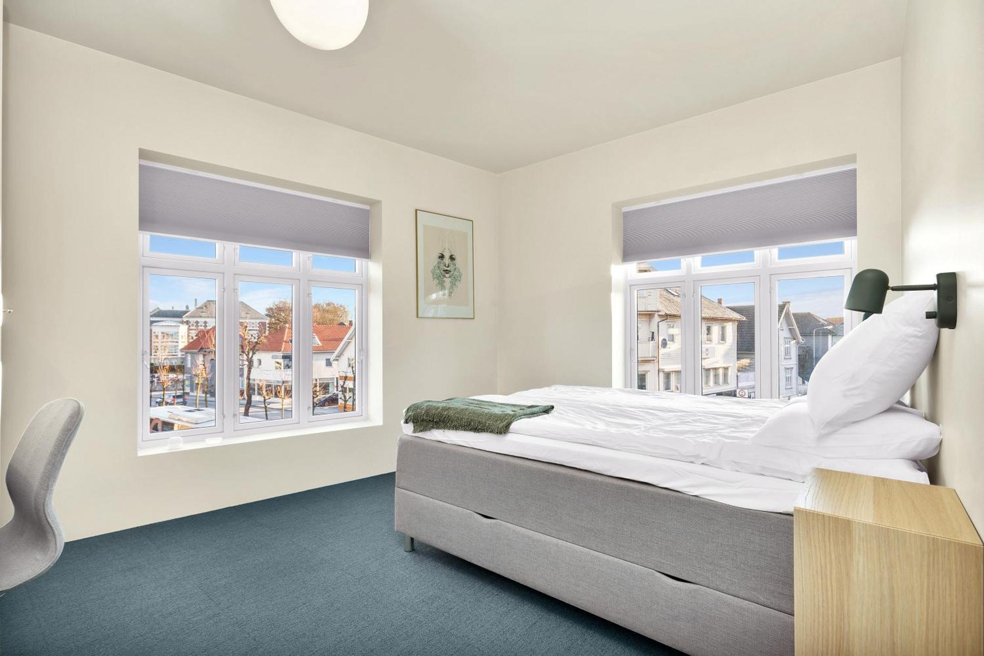 Central Guest House - Bedroom With En Suite Bathroom สตาวังเงร์ ภายนอก รูปภาพ